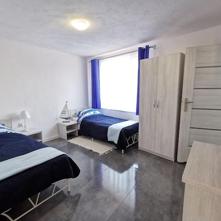 Pokoje Dwuosobowe Hotel Rowy  Esterno foto