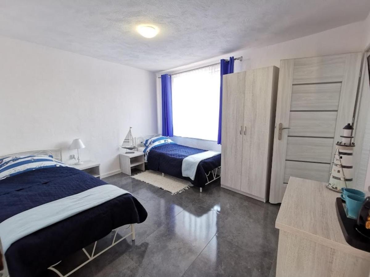 Pokoje Dwuosobowe Hotel Rowy  Esterno foto