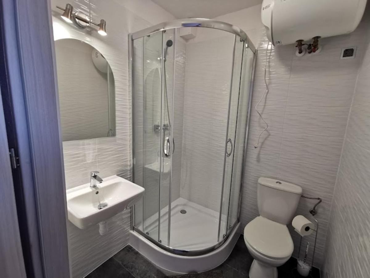 Pokoje Dwuosobowe Hotel Rowy  Esterno foto