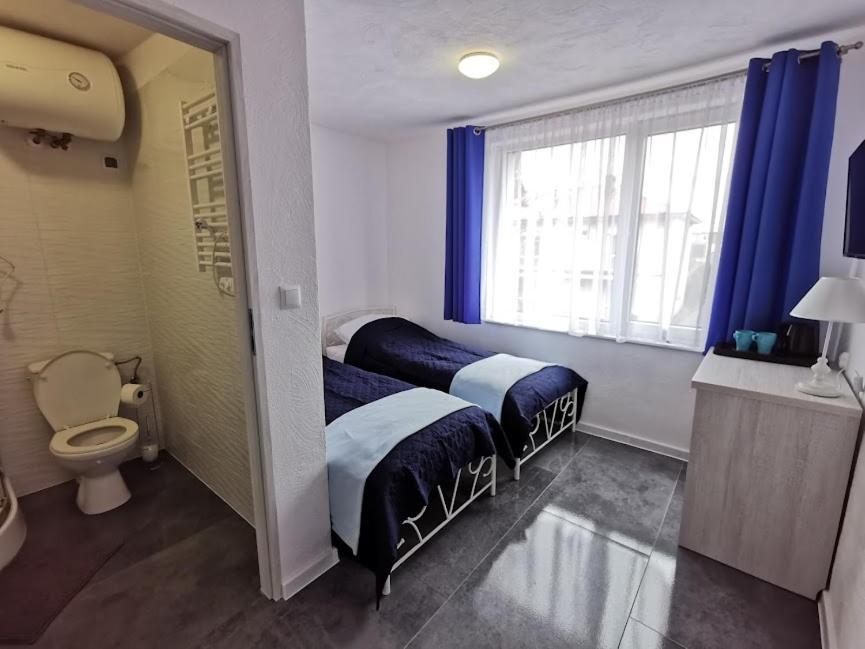 Pokoje Dwuosobowe Hotel Rowy  Esterno foto